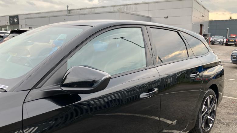 Peugeot 308 1.2 PureTech Allure Premium 5dr EAT8 Petrol Estate